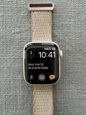 Apple Watch Series 9 GPS (2024) - 41mm - Starlight
